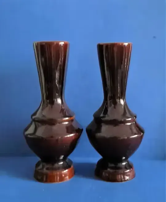 Antyk Retro Art Deco Brązowy Wazon Ceramika Szkliwiona 16,2 cm — praca twórcy prywatna na Freshwall Marketplace