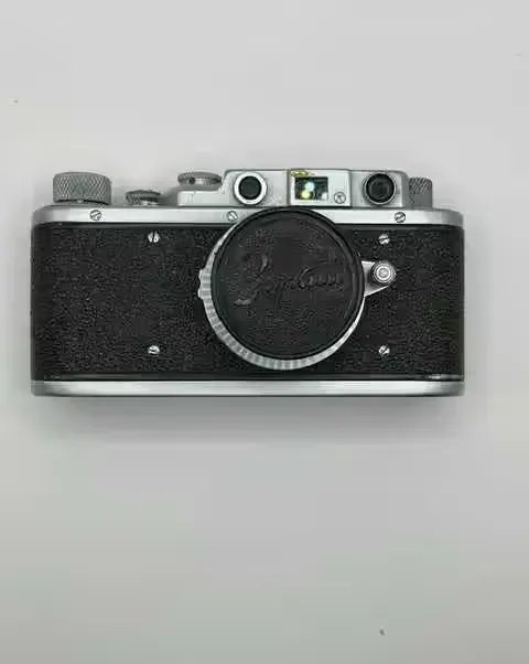 Aparat fotograficzny Zorki — praca twórcy Wojtek na Freshwall Marketplace
