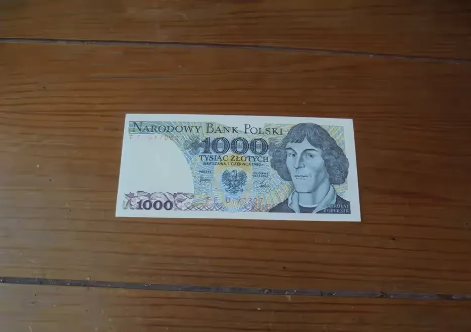 banknot Polski 1000 zł 1982 FF nr 01x0327 stan bankowy UNC [b497] — praca twórcy waldek na Freshwall Marketplace