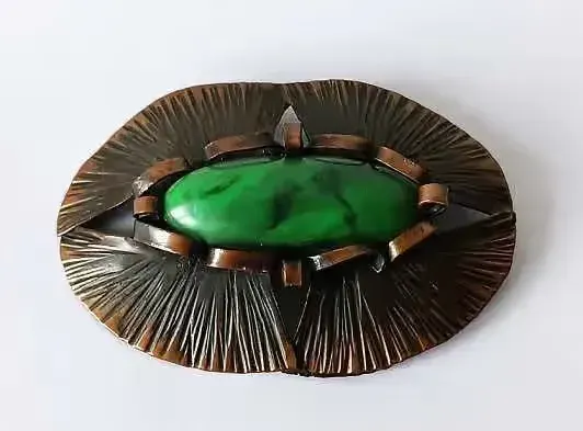 BROSZKA metaloplastyka orno? warmet? imago? PRL — praca twórcy Coco na Freshwall Marketplace