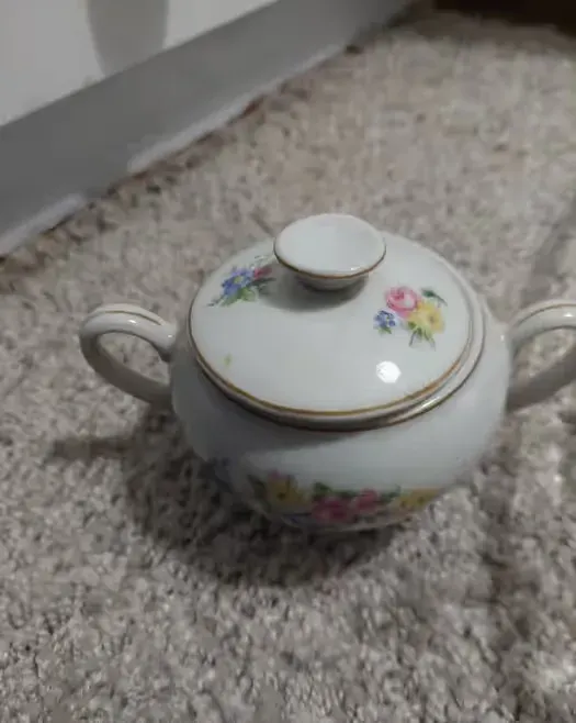 Cukiernica vintage — praca twórcy Katarzyna na Freshwall Marketplace