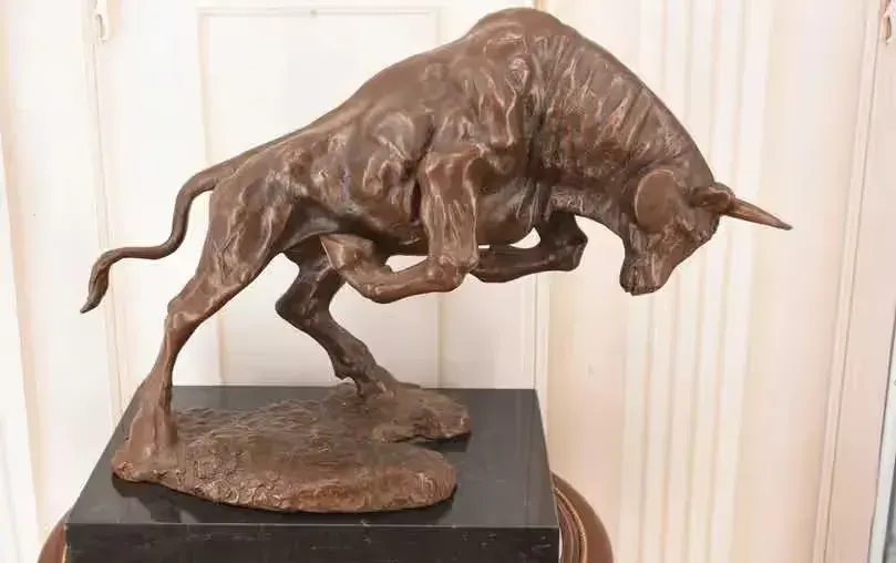 Duży Masywny Byk Bitewny - Corrida Korrida - Toro Bravo - Figura — praca twórcy AntykiDecco na Freshwall Marketplace