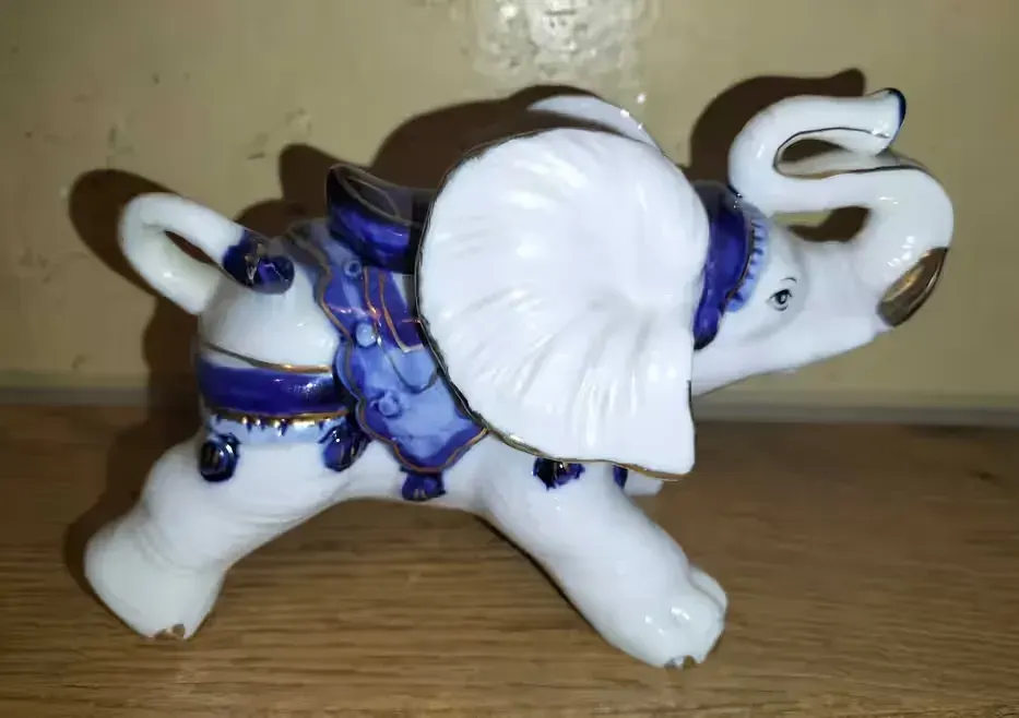 DUŻY SŁOŃ SZCZEŚCIA IDEALNY PREZET Śliczny porcelanowy zabytkowy obiekt VINTAGE — praca twórcy ja. na Freshwall Marketplace