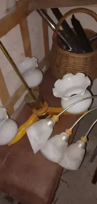 Dwa żyrandole 6 i 3 ramienne — praca twórcy Ryszard na Freshwall Marketplace