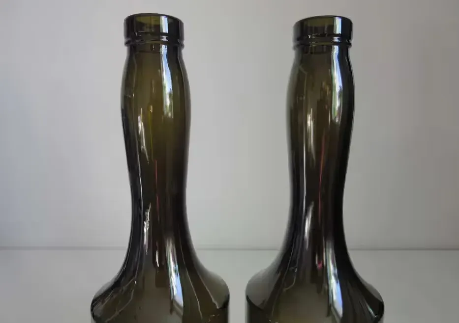 Dwie butelki 70cl . — praca twórcy Sławomir na Freshwall Marketplace