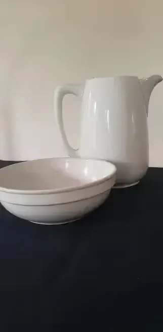 Dzbanek + misa porcelana kantynowa Swastyka II wś 1942 — praca twórcy agutek2020 na Freshwall Marketplace