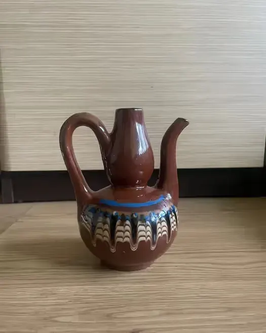 Dzbanek z ceramiki bułgarskiej vintage/ PRL — praca twórcy Arleta na Freshwall Marketplace