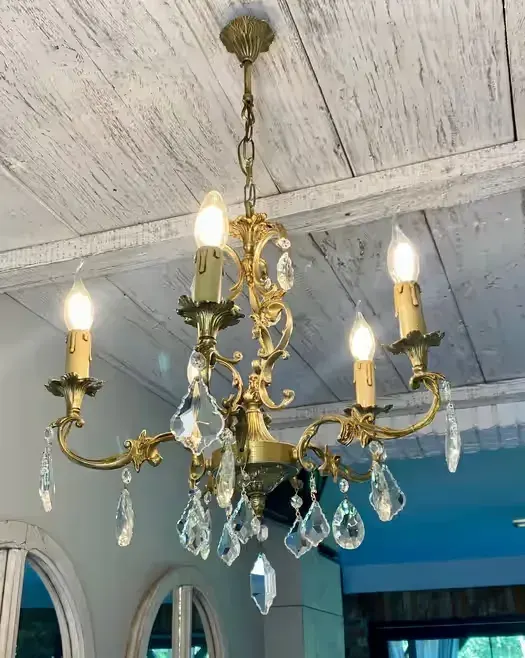 Francuski kryształowy Żyrandol nr. 40 mosiądz Antyk Lampa — praca twórcy Rocaille Pracownia francuskich antyków sp. z o.o. na Freshwall Marketplace