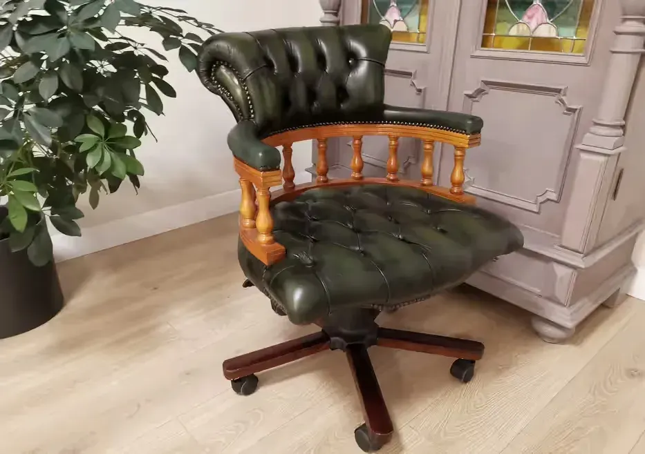Gabinetowy FOTEL chesterfield kapitański 848/2025 — praca twórcy Jakub na Freshwall Marketplace