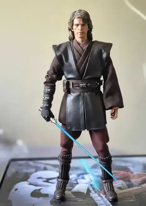 Hot Toys MMS 437 Star Wars III Revenge of the Sith Anakin Skywalker — praca twórcy Piotr na Freshwall Marketplace