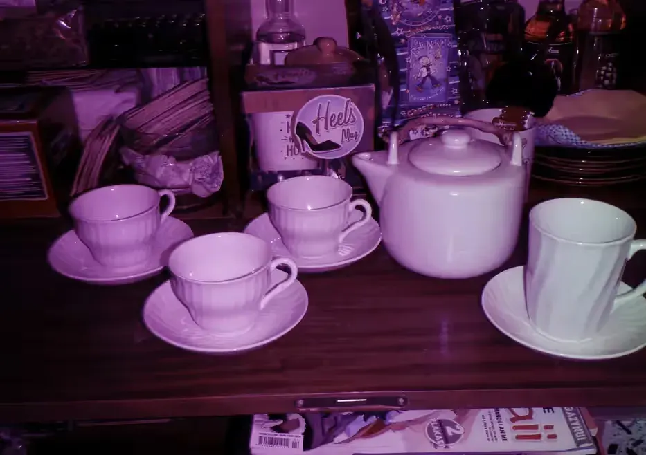 Imbryk do herbaty, kawy + filiżanki porcelana — praca twórcy Janina na Freshwall Marketplace