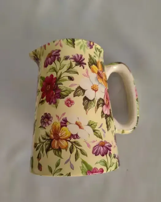 Irlandzki uroczy ceramiczny mlecznik — praca twórcy Joanna na Freshwall Marketplace