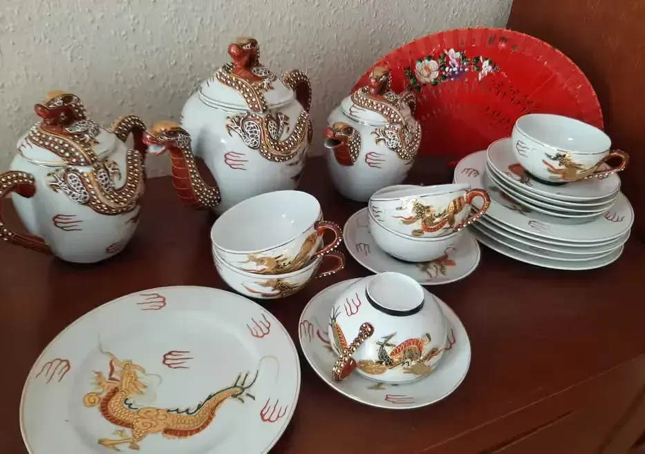 Japoński serwis Dragonware Gejsza — praca twórcy RomanP na Freshwall Marketplace