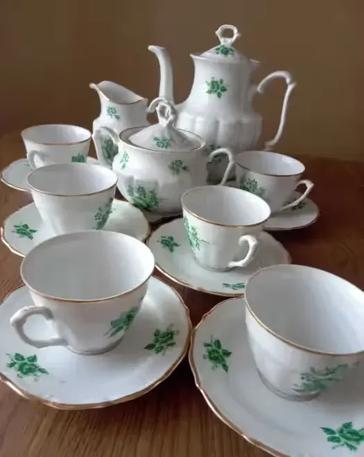 komplet porcelana biała Wałbrzych zielone kwiaty — praca twórcy Agata na Freshwall Marketplace