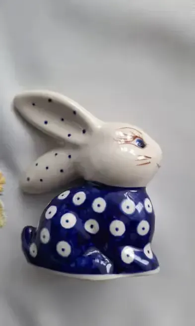 Królik figurka Bolesławiec  ceramika — praca twórcy Benia na Freshwall Marketplace