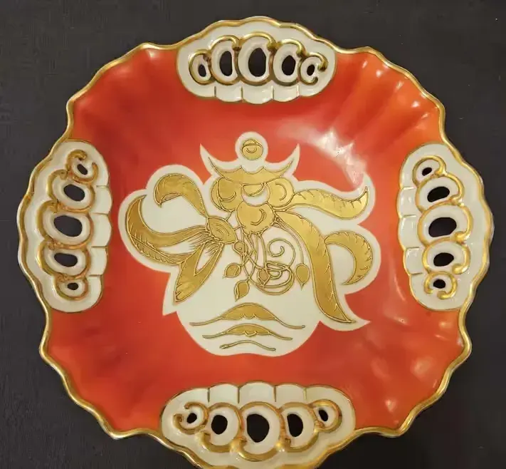 Kruger Geiersthal talerz ozdobny czerwony ręcznie malowany misa patera porcelana — praca twórcy Damian na Freshwall Marketplace