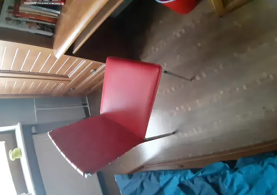 Krzesło fotel czerwone używane plecionka ikea Agata Home orygin loft — praca twórcy kontakt na Freshwall Marketplace