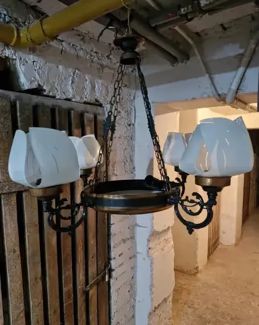 Lampa sufitowa żyrandol prl miedz mosiądz szklane klosze — praca twórcy Łukasz na Freshwall Marketplace