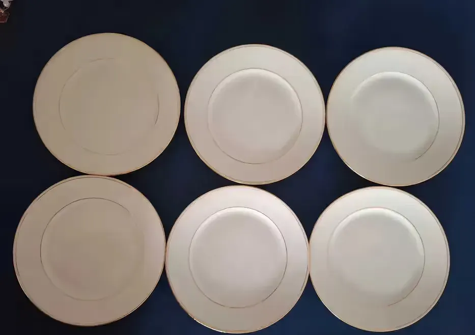 Limoges France porcelanowe talerzyki deserowe biel i złoto 6 sztuk — praca twórcy Joanna na Freshwall Marketplace