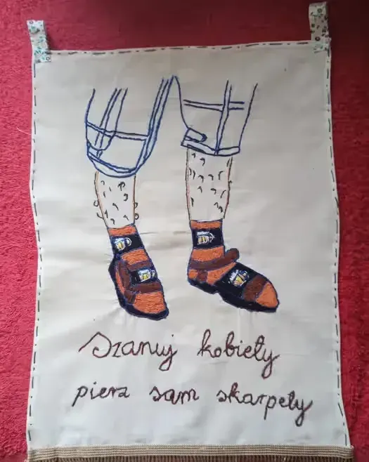 Makatka na dobry humor.Piwne skarpetki.Haft ręczny. — praca twórcy Renia Makatka na Freshwall Marketplace