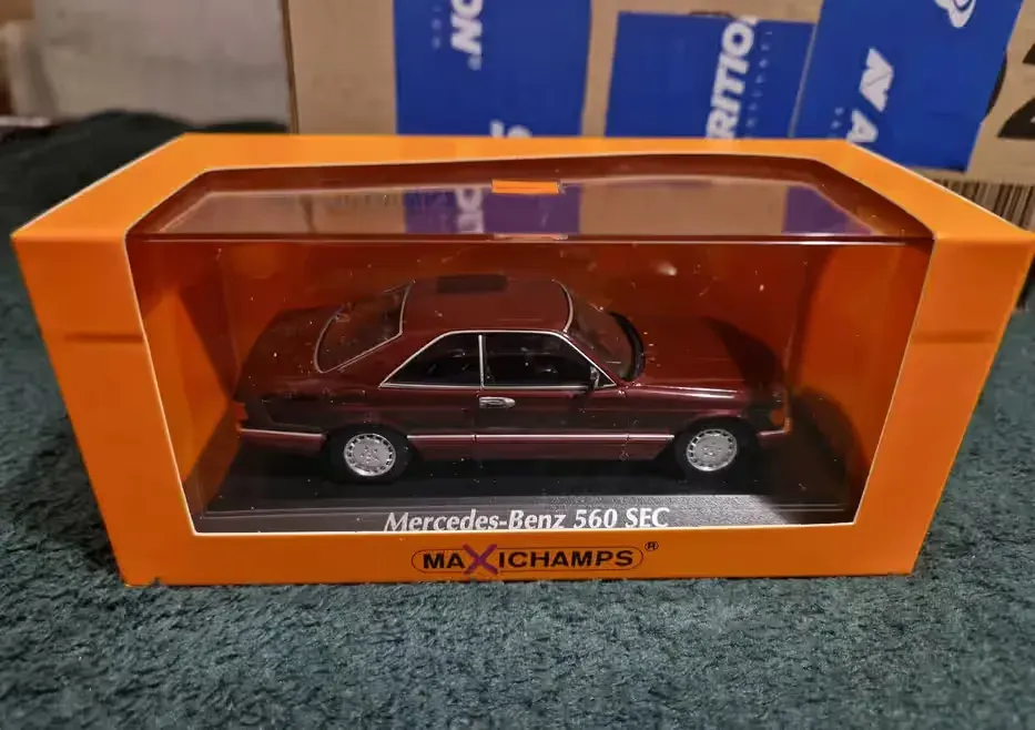 Mercedes 560 SEC maxichamps/minichamps — praca twórcy Michał na Freshwall Marketplace