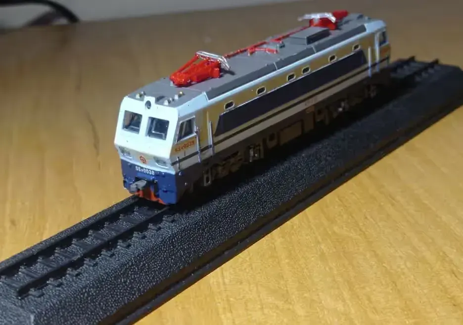 Model pociągu w skali N 1:160 Chiński Shao Shan 1994 — praca twórcy Modele kolekcjonerskie na Freshwall Marketplace