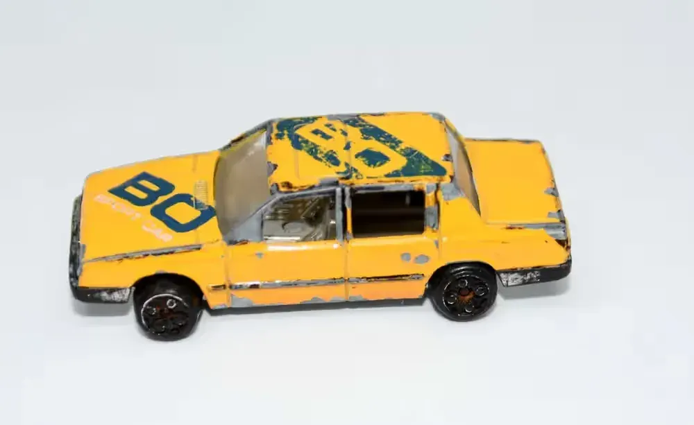 Model Resorak Auto Sedan Vintage BO Sport Car 1:64 lata 80. PRL — praca twórcy RIIDII na Freshwall Marketplace