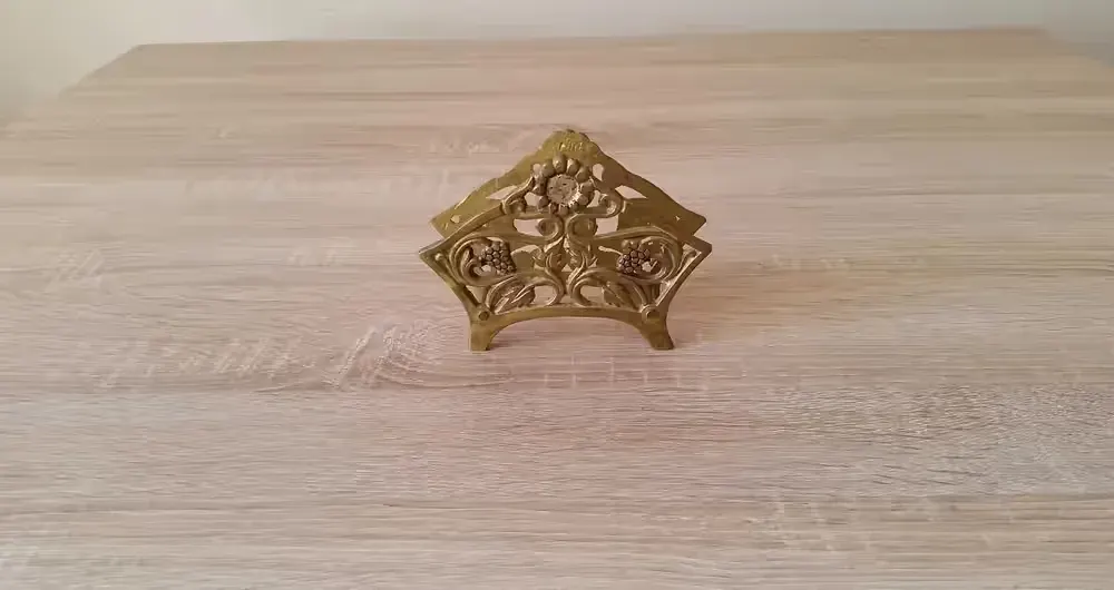 Mosiężny Serwetnik Vintage ABADA | Made in Israel | Lata 60-te XXw. — praca twórcy Aleksander na Freshwall Marketplace