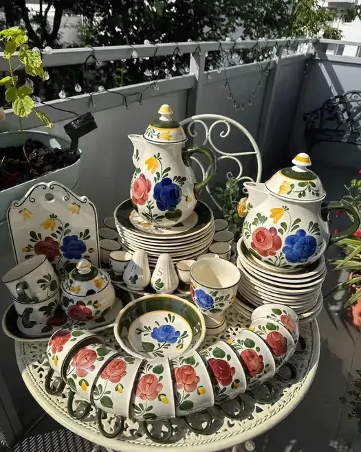 Ogromny serwis Villeroy & Boch Bauernblume vintage (Ponad 60 el.) — praca twórcy Aleksandra na Freshwall Marketplace