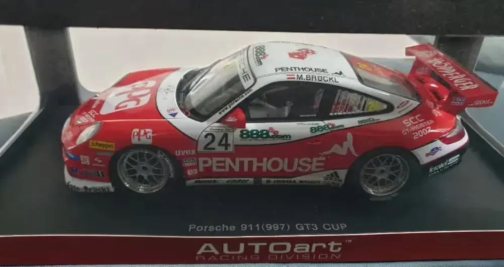 porsche cup 911 autoart 1:18 penthouse — praca twórcy maciej na Freshwall Marketplace
