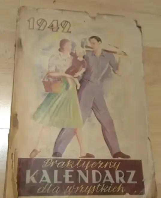 Praktyczny Kalendarz dla wszystkich na rok 1942 - unikat czasu wojny — praca twórcy Marcin na Freshwall Marketplace