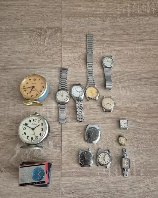Stare zegarki mechaniczne - uszkodzone — praca twórcy darantyki66 na Freshwall Marketplace