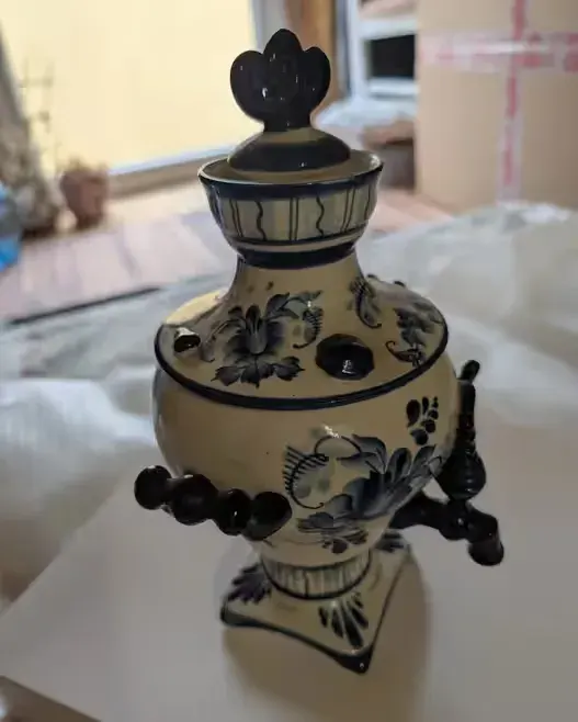 Stary Samowar Porcelanowy GŻEL (Gzhel) ZSRR / Rosja - Sygnowany Autentyk — praca twórcy Piotr na Freshwall Marketplace