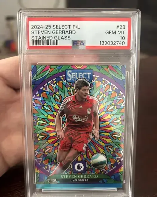 Steven Gerrard PSA 10 — praca twórcy Marcin na Freshwall Marketplace