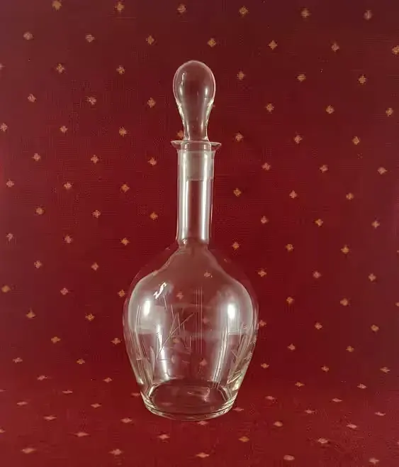 Szklana karafka - Huta Julia lata 50-te XX wieku — praca twórcy Second Hand na Freshwall Marketplace