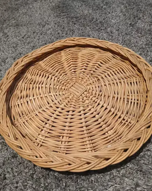 Tacka, podstawka wiklinowa — praca twórcy Serl na Freshwall Marketplace