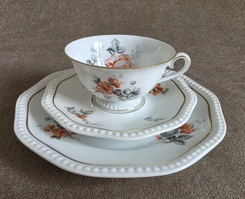 Trio, filizanka  porcelana rosenthal — praca twórcy Maciej Majcher na Freshwall Marketplace