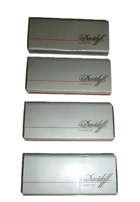 Vintage - czarne zapałki Davidoff - (zestaw x4) - NOWE — praca twórcy Wintorez na Freshwall Marketplace