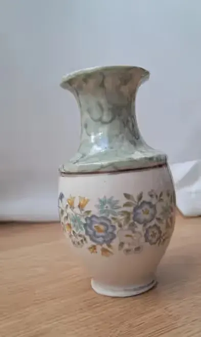 Wazon porcelanowy 11cm — praca twórcy Marta na Freshwall Marketplace