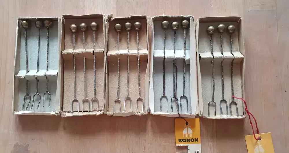 widelczyki do zakąsek metalowe komplet 5 opakowań — praca twórcy Rafał na Freshwall Marketplace