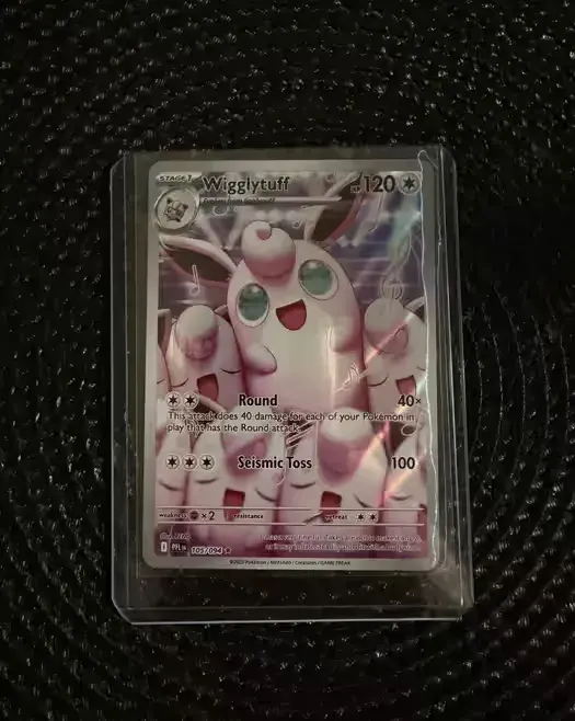 Wigglytuff 105/094 karta pokemon Phantasmal Flames — praca twórcy Wiktoria na Freshwall Marketplace