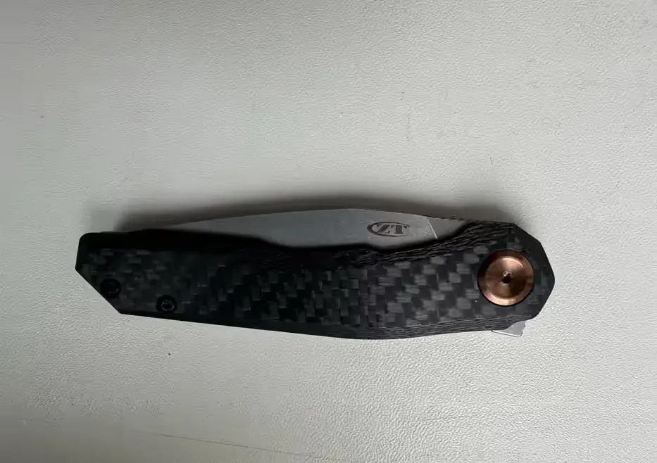 Zero Tolerance 0545 — praca twórcy Yuri na Freshwall Marketplace