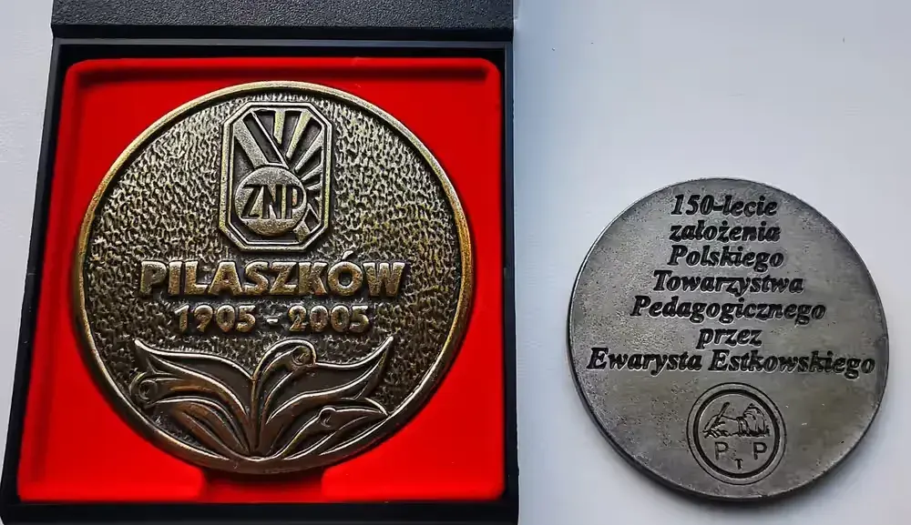 Zestaw medali - 100-lecie ZNP, 150-lecie PTP — praca twórcy Brunon na Freshwall Marketplace