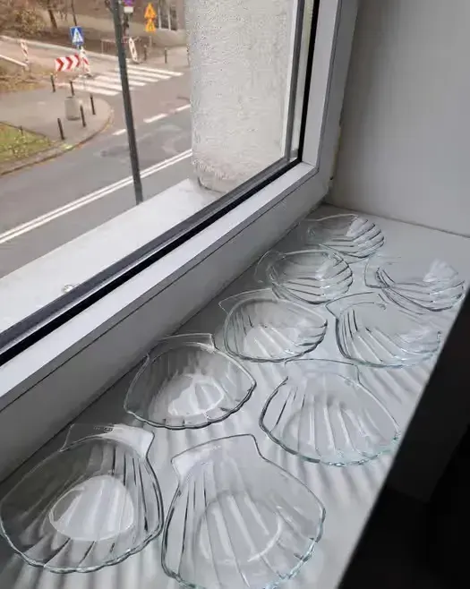 zestaw miseczki muszle, Pyrex, vintage PRL — praca twórcy Anita na Freshwall Marketplace