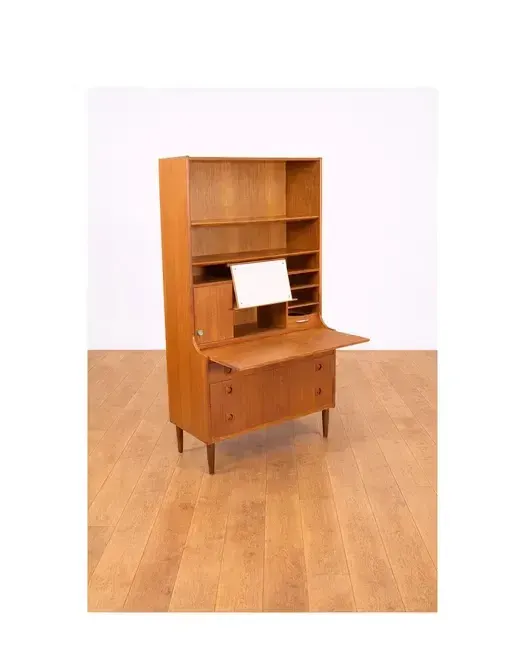 Sekretarzyk | kredens | regał | szafka tekowa vintage 1950s Dania — praca twórcy Karolina R. na Freshwall Marketplace