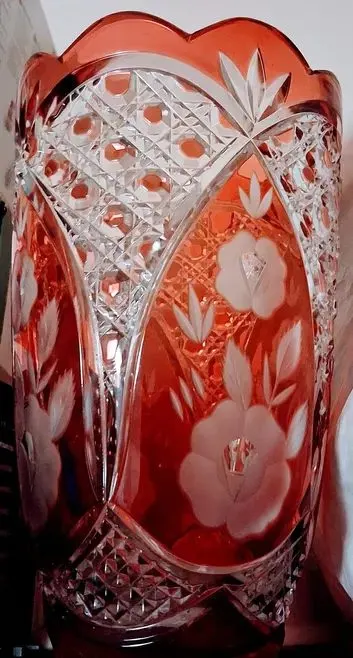 Bursztynowy wazon Kryształ — praca twórcy Andrzej W. na Freshwall Marketplace