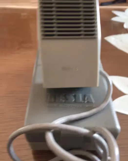 Mikrofon Kolekcjonerski Tesla — praca twórcy Bartosz S. na Freshwall Marketplace