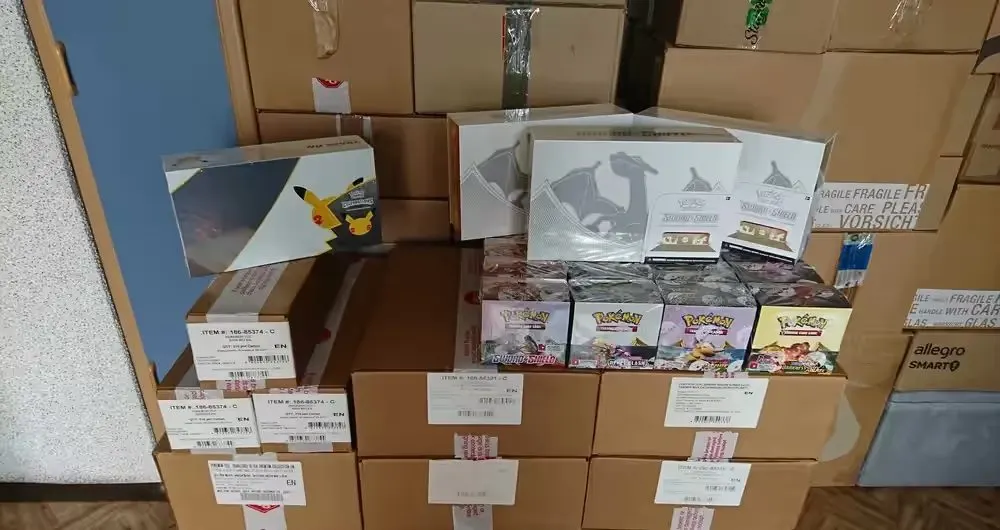 Pokemon TCG - Sealed Booster Boxy, ETB, UPC, Case — praca twórcy Dawid na Freshwall Marketplace