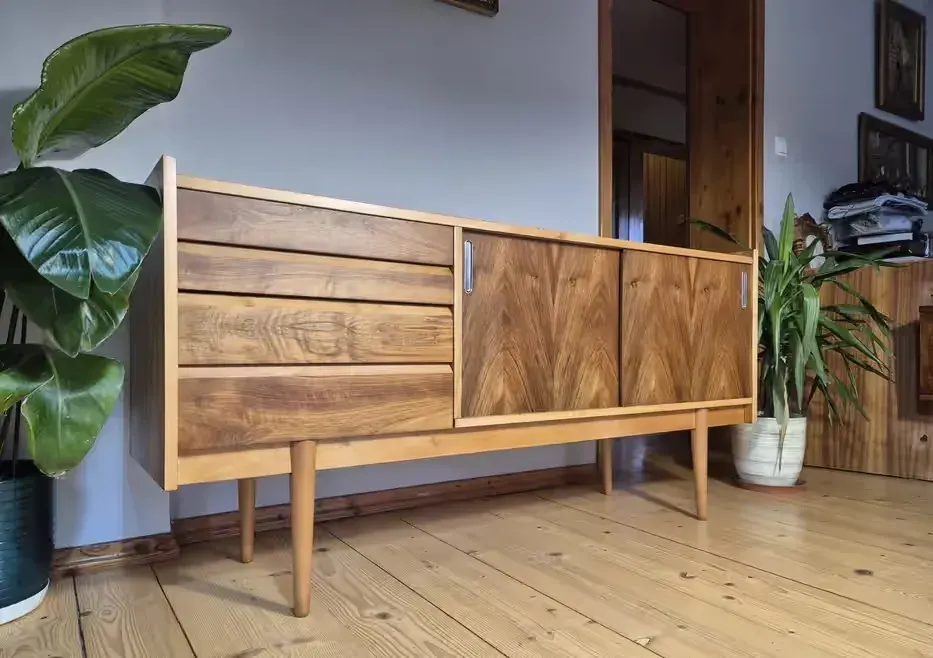 Komoda/sideboard Bytomskie Fabryki Mebli po renowacji! RETRO VINTAGE PRL — praca twórcy vojtek na Freshwall Marketplace