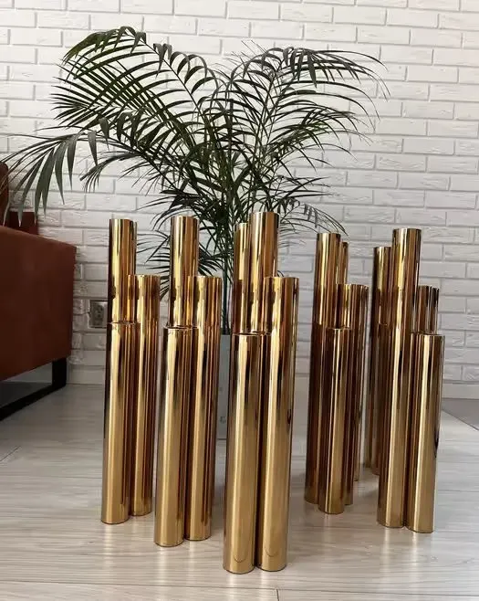 Komplet 11 ekskluzywnych wazonow Tubes w kolorze złotym 55 cm — praca twórcy Anna na Freshwall Marketplace